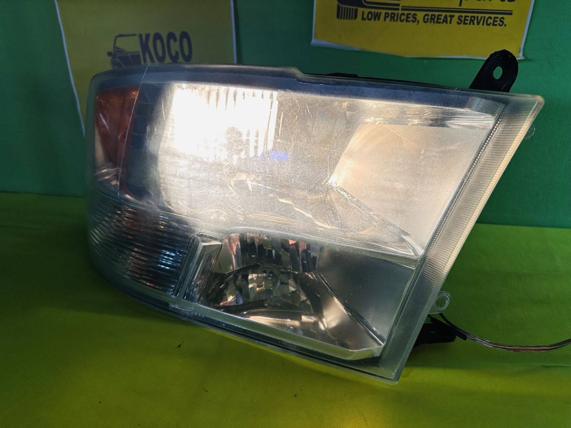 2009 - 2018 DODGE RAM 1(contact info removed) 3500 RIGHT HEADLIGHT OEM HEADLAMP TESTED!!!!
