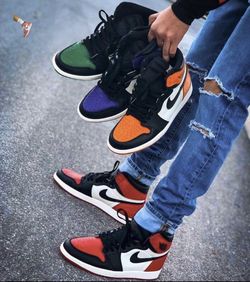 Buying all Jordan 1’s NEW OR WORN 2x SZ 9-10.5