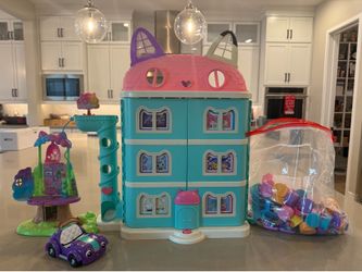 Gabby’s Dollhouse & Accessories