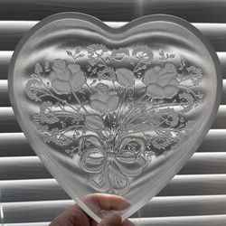 Vintage Mikasa Crystal Heart-Shaped Sweetheart Rose Bouquet Frosted Serving Tray 12 1/2” 