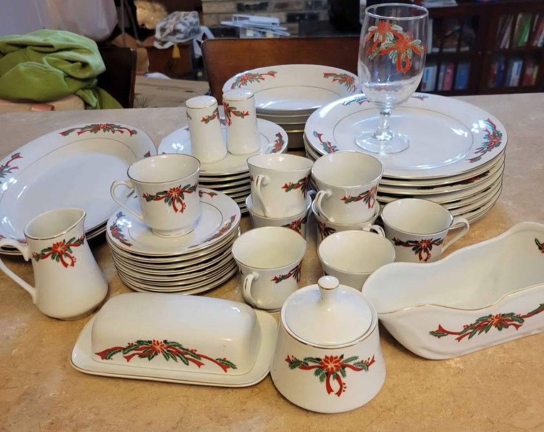 Christmas Dish Set