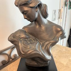 Sweet Lullaby Sculpture 