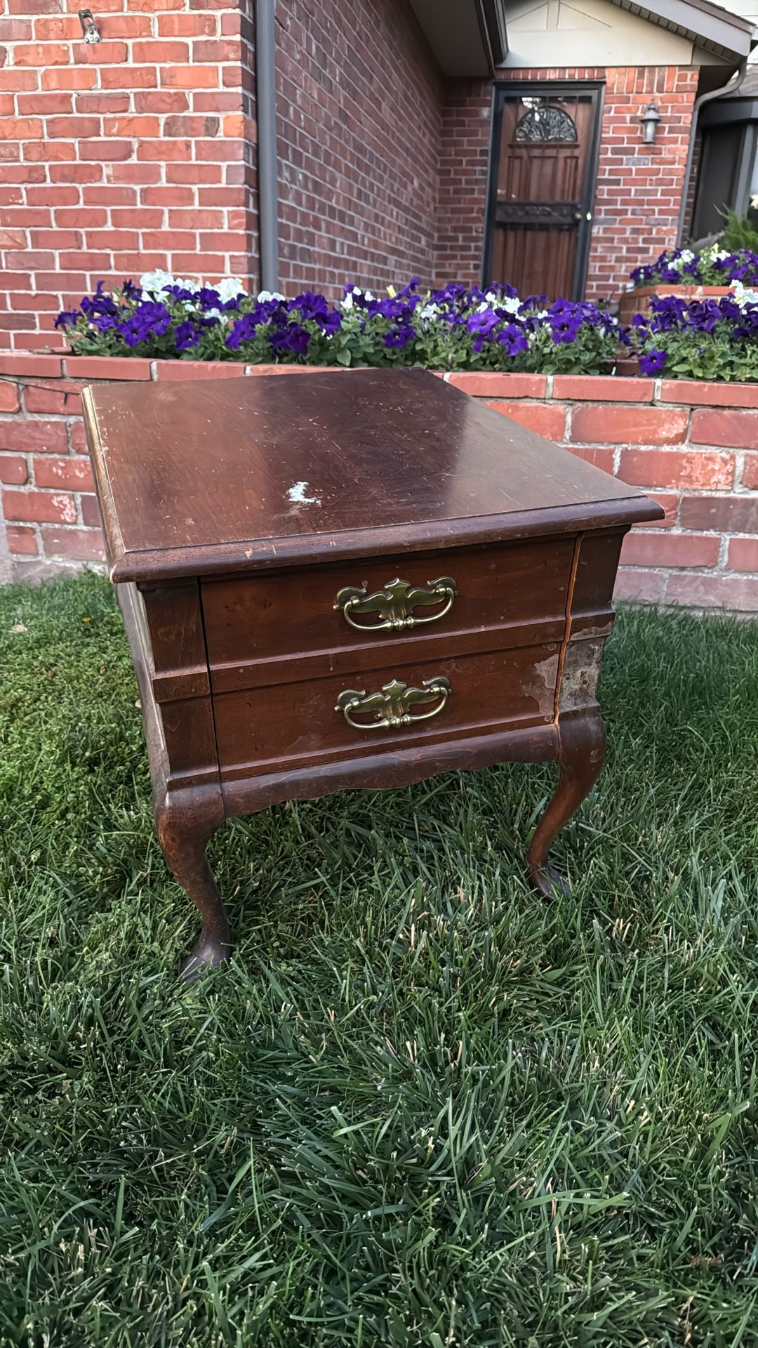 Mersman Vintage Side Table