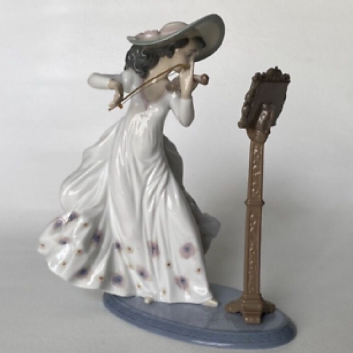 Lladró Figurine: 6243 Sweet Symphony for Sale in San Bruno