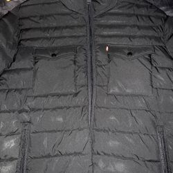 Brand New Levi’s Puffer Coat 