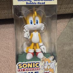 Sonic the Hedgehog Tails EXCLUSIVE VAULTED Funko Wacky Wobbler Bobblehead