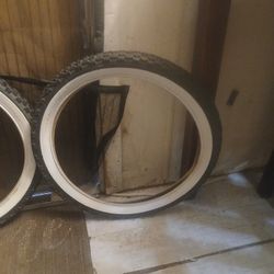 20 Inch White Walls For Sale
