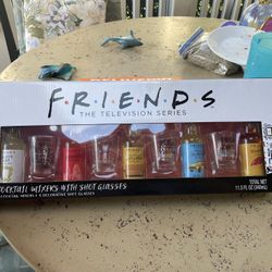 FRIENDS PARTY SET 