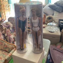 2-Tonner Dolls