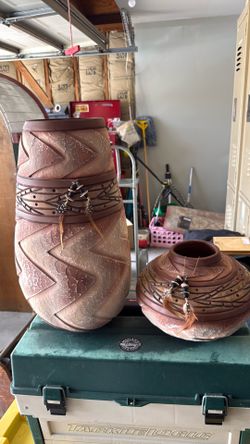 Clay pottery designs by Steven Kaye