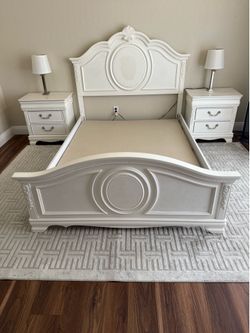 Full bedroom set bed plus 2 night stands. Asking $265 obo