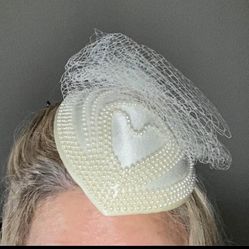 off white wedding bridesmaid fascinator hat hair head accessories accent