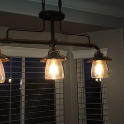 Beautiful Breakfast Or Dining Room Over Table Light!!!!!