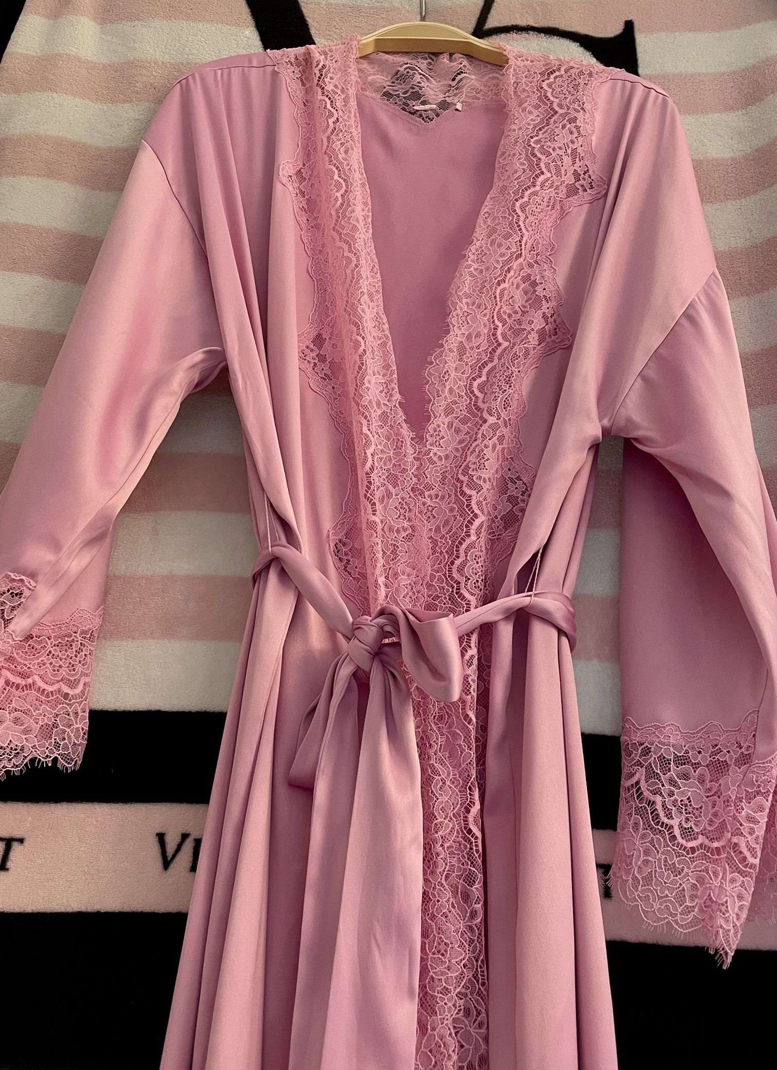 Victoria’s Secret Pink Silk Robe M/L
