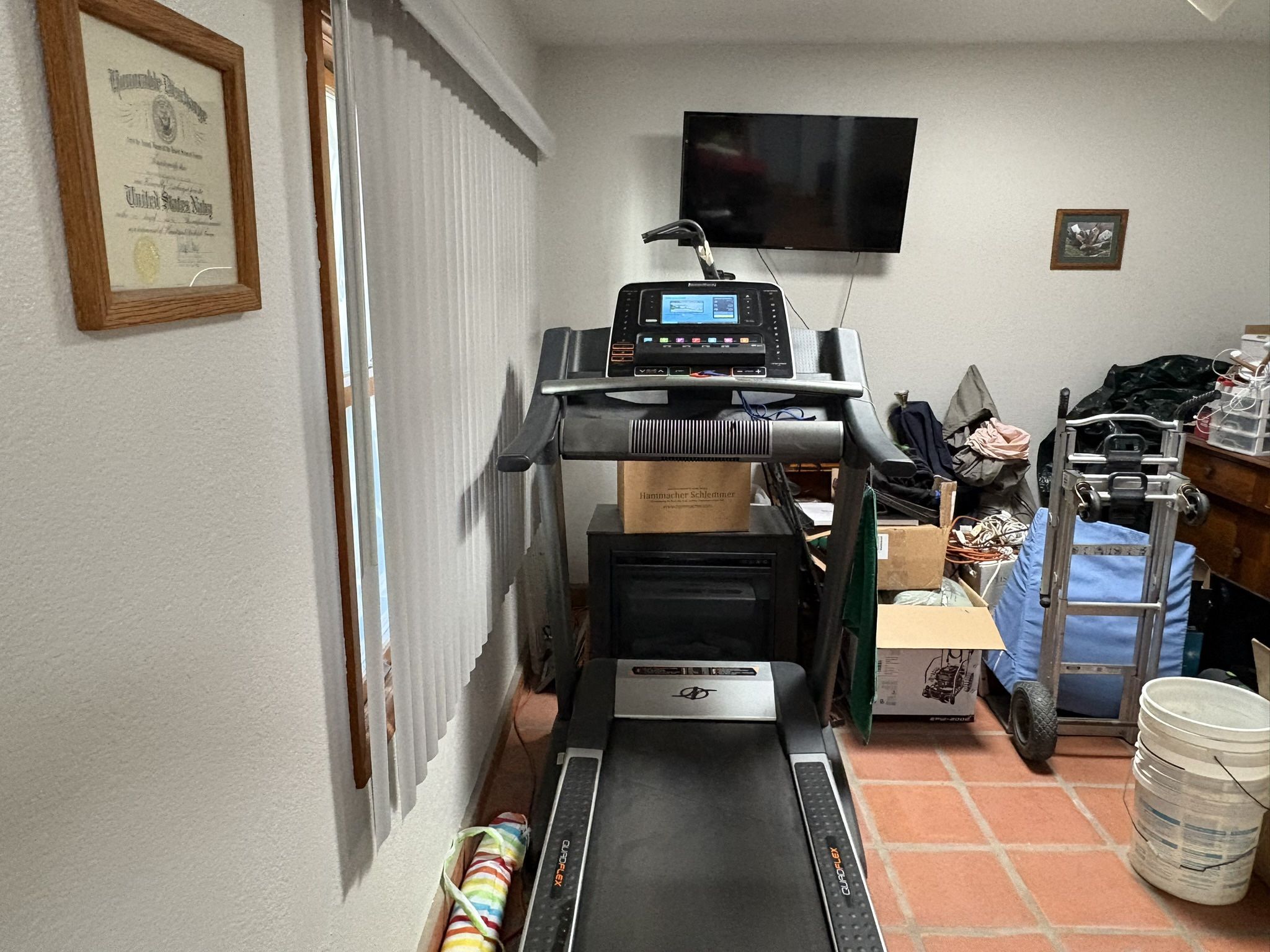 NORDIC TRACK TREADMILL