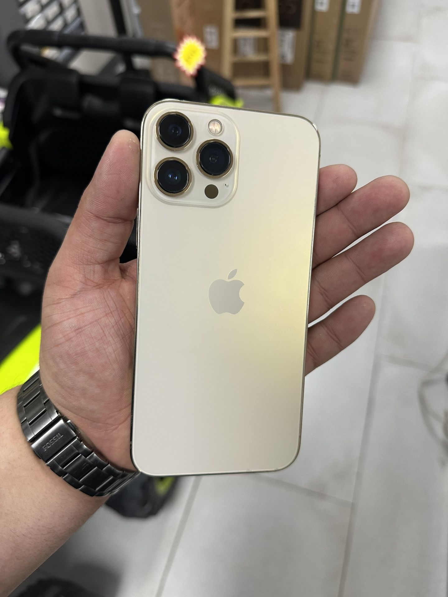 iPhone 13 Pro Max Unlocked 128GB! Finance For $50 Down Payment!!
