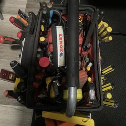 LENOX TOOL BAG W/MULTILPLE TOOLS