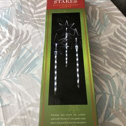Set Of 3 Star Garden Stakes With White LED Lights - 21” Tall, NEW