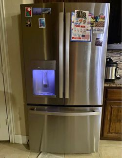 GE Refrigerator