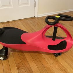 Kids Wiggle Ride-On Car (Plasma Car Style) – Red/Black