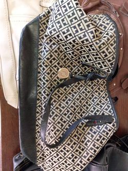 Tommy Hilfiger Tote