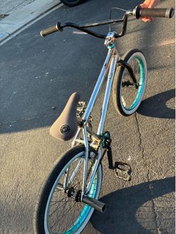 Bike with both pegs