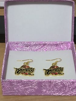 Cleveland Cavaliers earrings!!