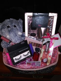 Valentine's gift baskets
