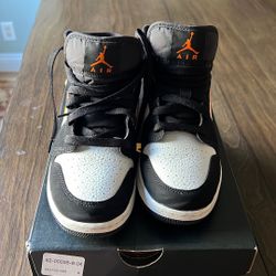 Air Jordan 1 mid 