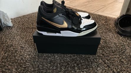 jordan 1 low, size 10