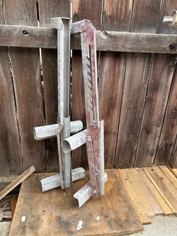 Two Aluminum ladder jacks