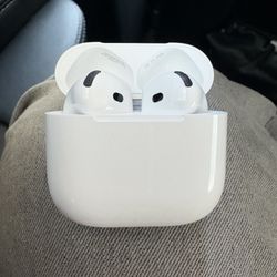 AirPods Gen 4 Noise Cancellation 