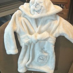 3 to 6 months Winnie the Pooh robe