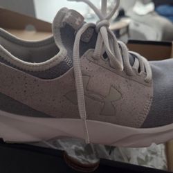 New Under Armour Women Shoes Size 7.5