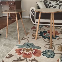 Two Coffee Table With Glasses 