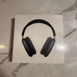 Brand New AirPod Max ( Midnight Black)  Sealed 