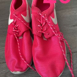 Nike RosheOne