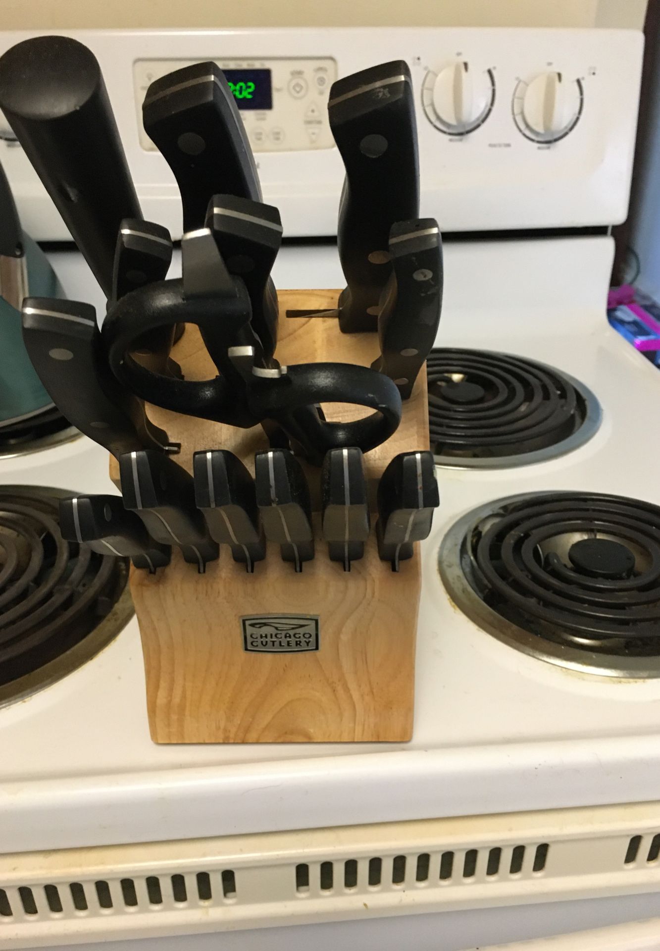 Chicago cutlery set
