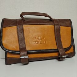 Vetelli Hanging Toiletry Bag