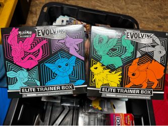 Brand new sealed Pokemon TCG Evolving Skies Elite Trainer Box set