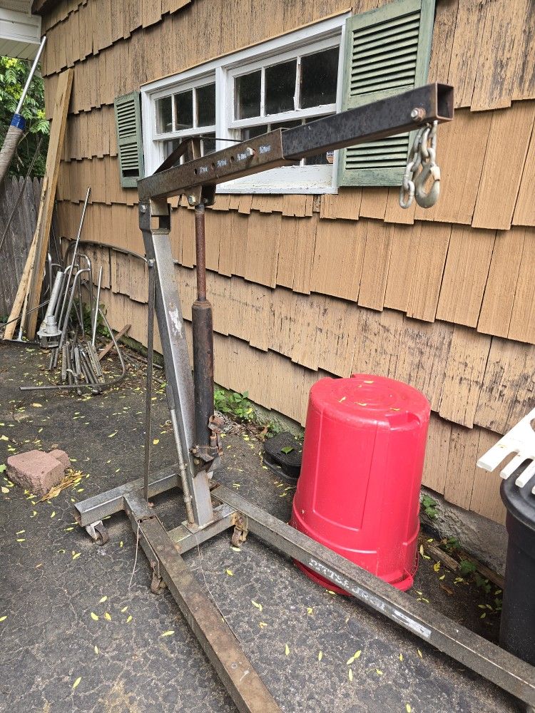 Engine Hoist
