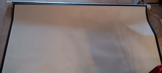 Kshioe 92" 16:9 Motorized Projector Screen in excellent condition.