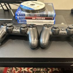 PS4 Console With 2 Controllers 15 Games 