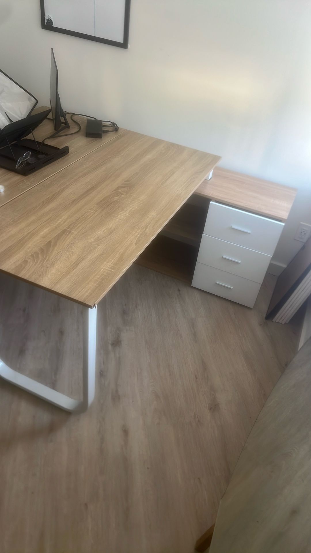 L-Shape Computer DESK with Drawers