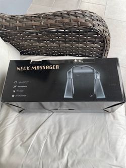 Neck massager