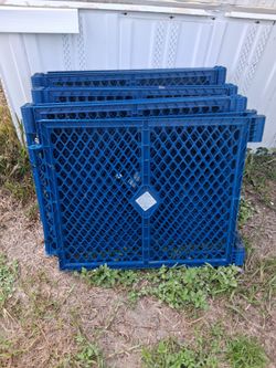 NICE PLASTIC FENCING