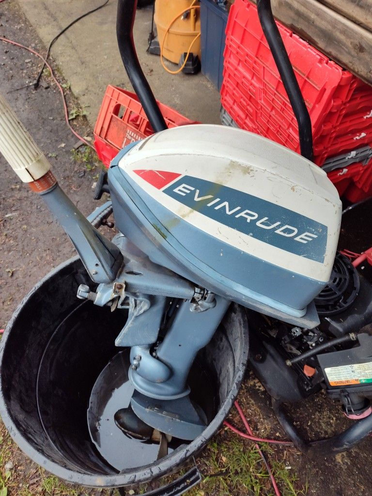 Evinrude 6 Hp Outboard Motor 