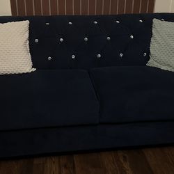 2 Loveseat 