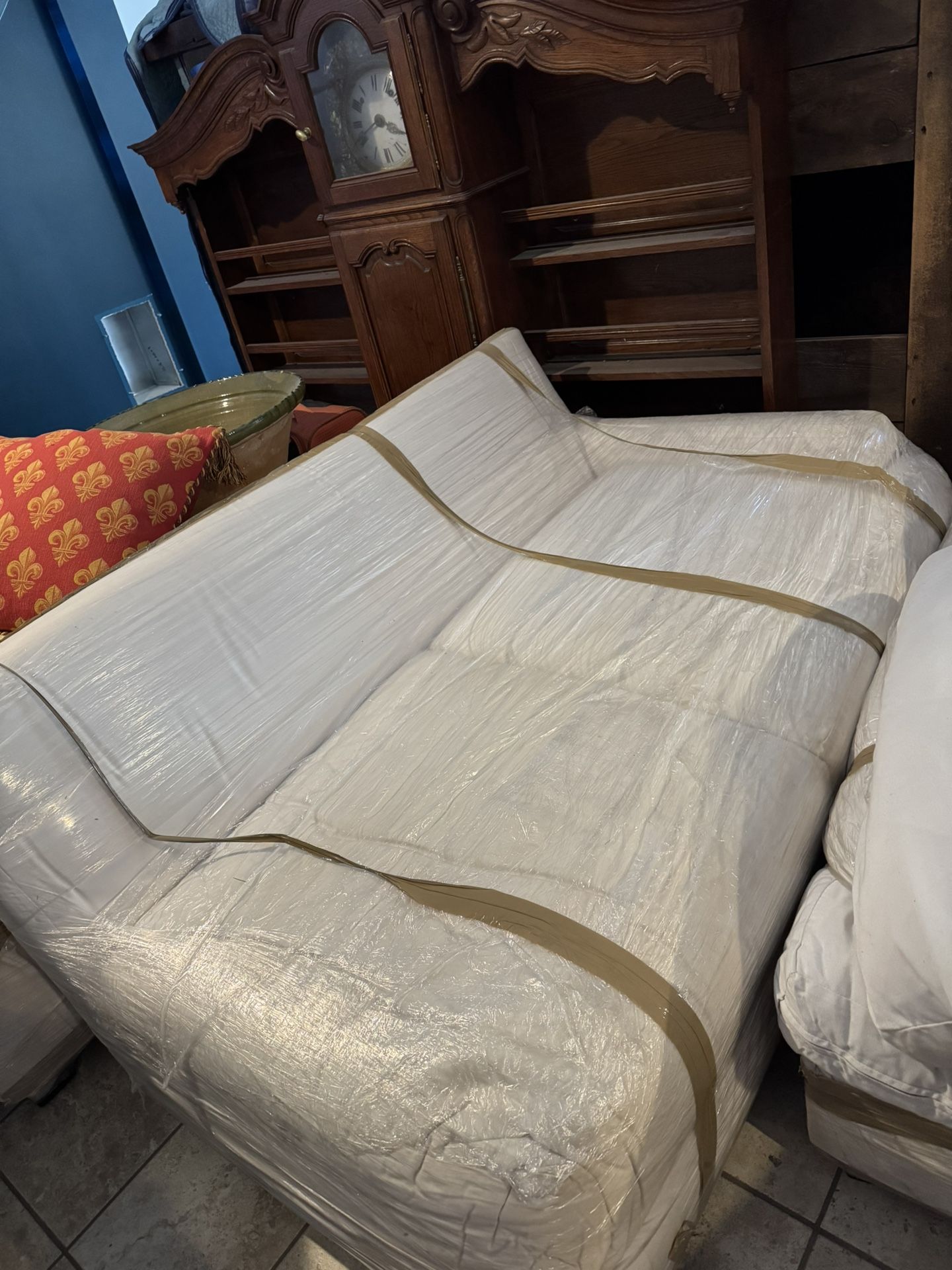 FLASH SALE Must Go 12/7. Make Me An Offer