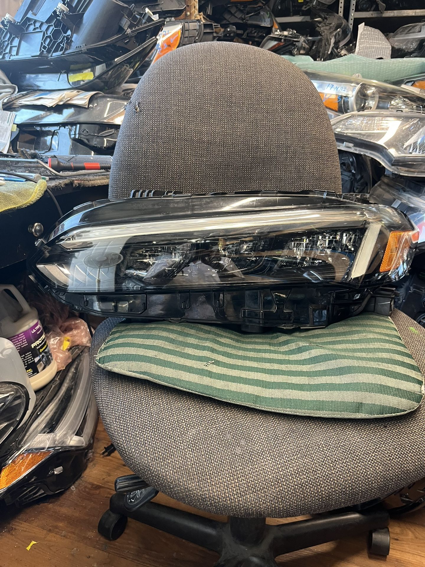 2022-24 Honda CIVIC LEFT HEADLIGHT